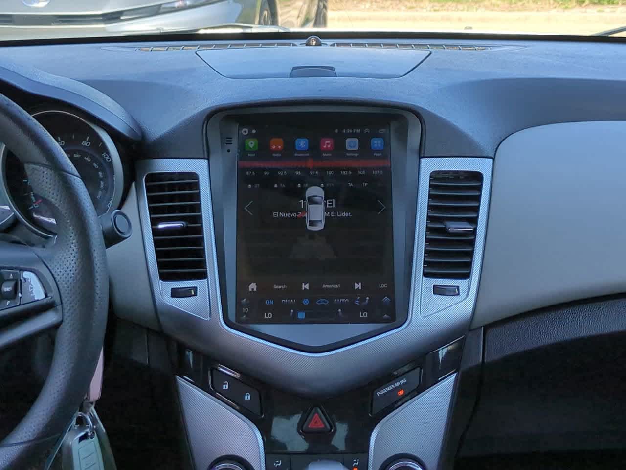Thumbnail: 2012 Chevrolet Cruze - 16