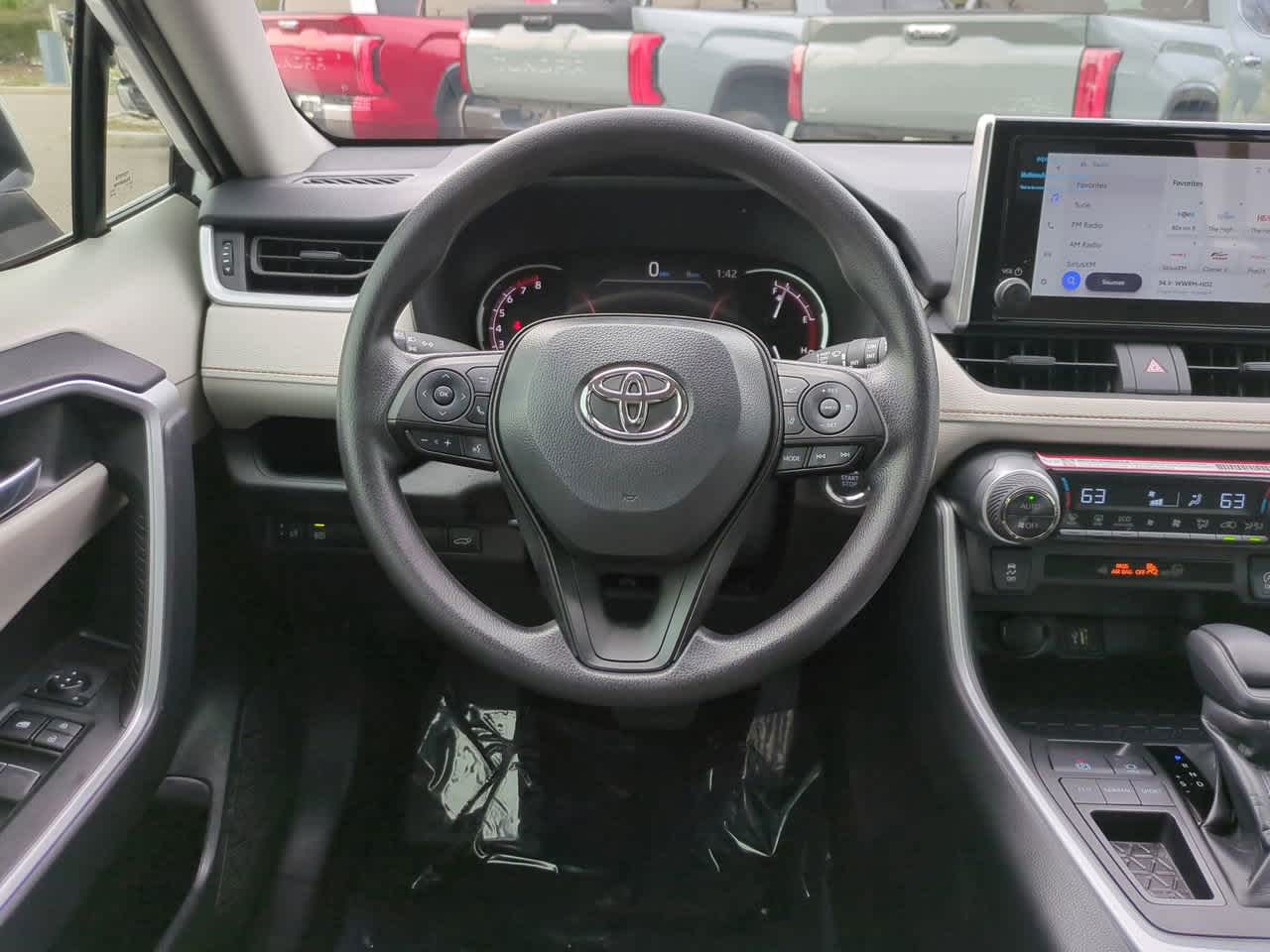 Thumbnail: 2025 Toyota RAV4 - 15