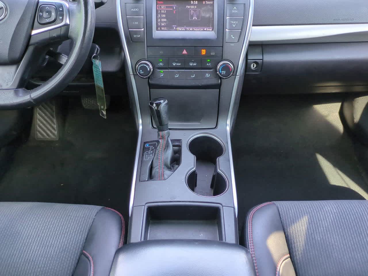 Thumbnail: 2016 Toyota Camry - 18