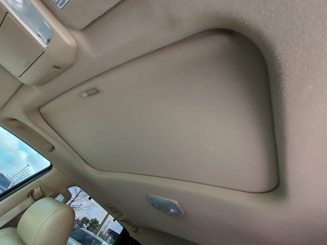 Thumbnail: 2010 Toyota Sequoia - 20