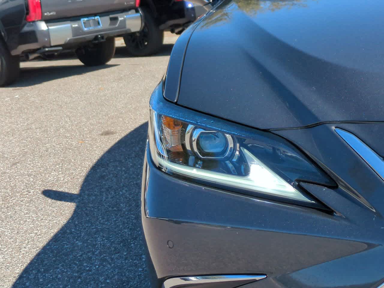 Thumbnail: 2024 Lexus ES - 10