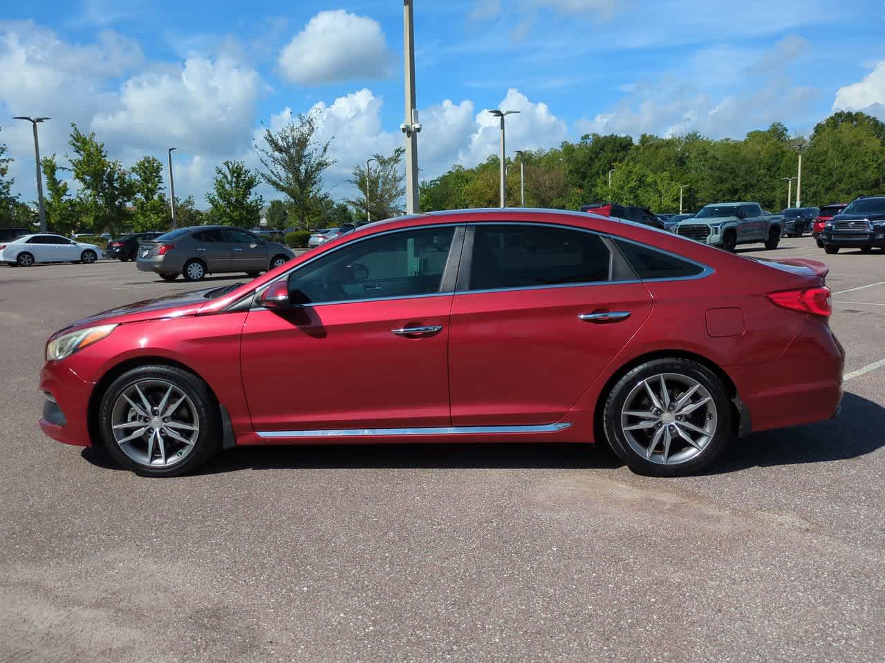 Thumbnail: 2015 Hyundai Sonata - 3