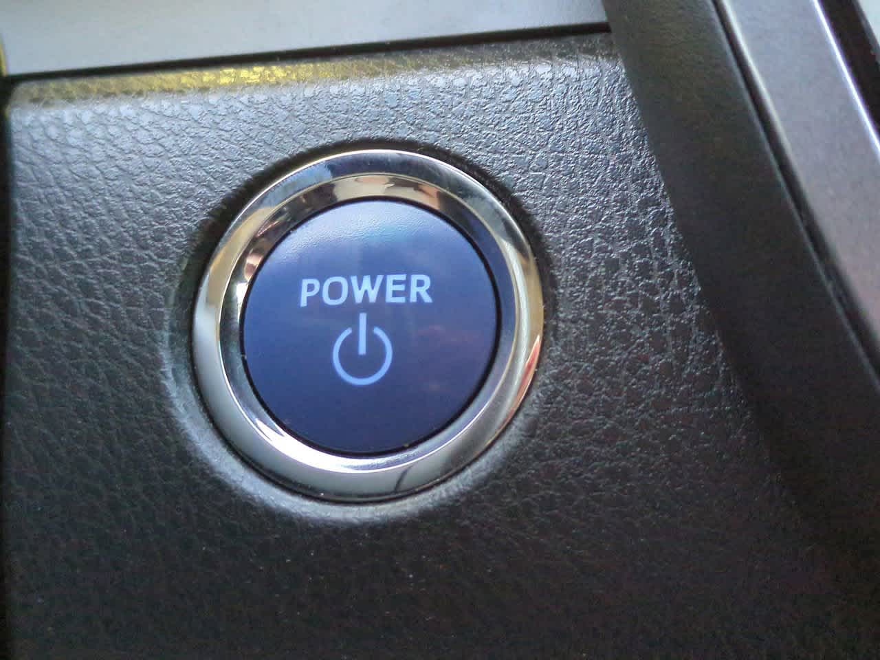 Thumbnail: 2019 Toyota Camry - 25