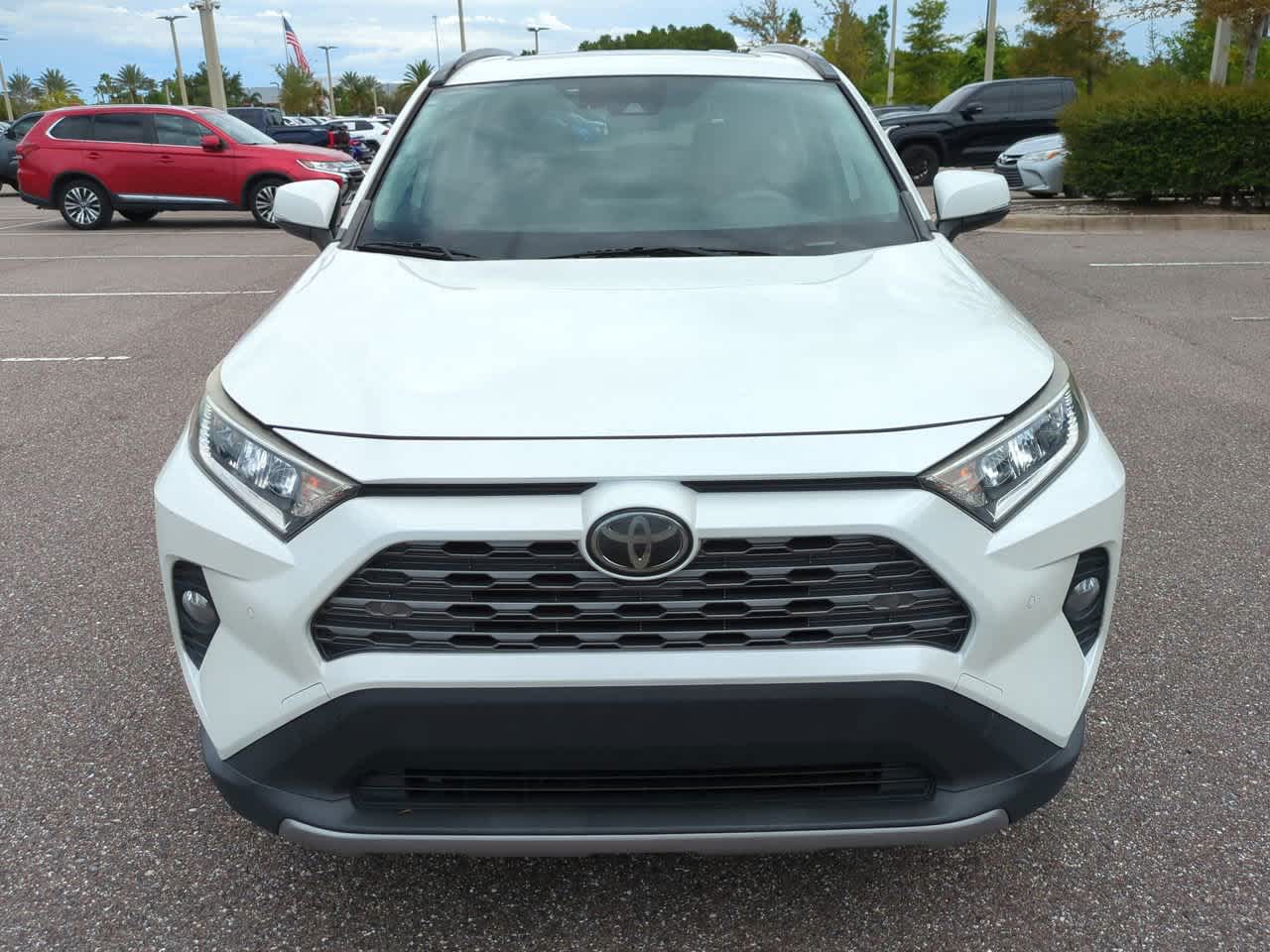 Thumbnail: 2019 Toyota RAV4 - 9
