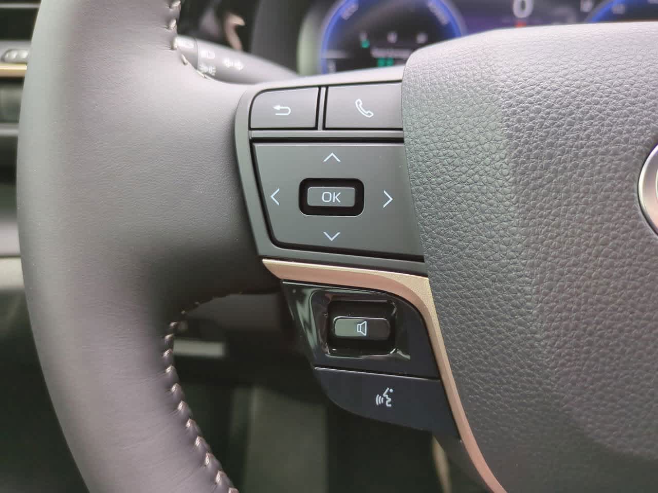 Thumbnail: 2026 Toyota Crown - 24