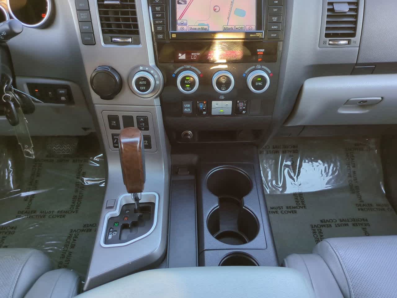 Thumbnail: 2010 Toyota Sequoia - 18