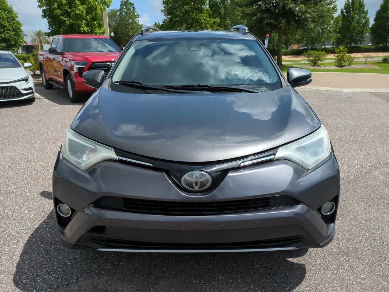Thumbnail: 2017 Toyota RAV4 - 9