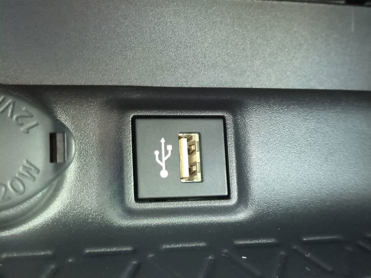 Thumbnail: 2025 Toyota RAV4 - 20