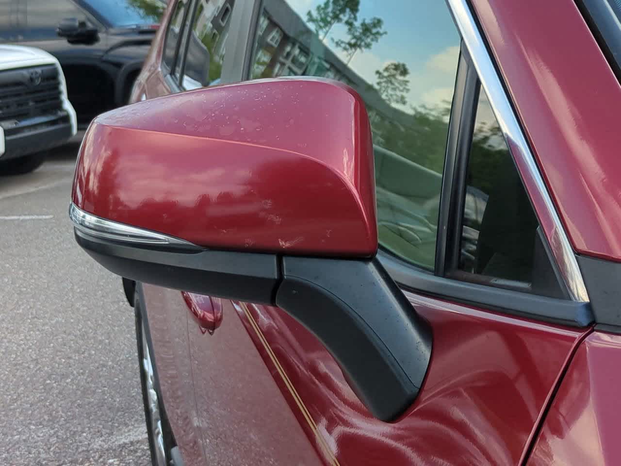 Thumbnail: 2019 Toyota RAV4 - 12
