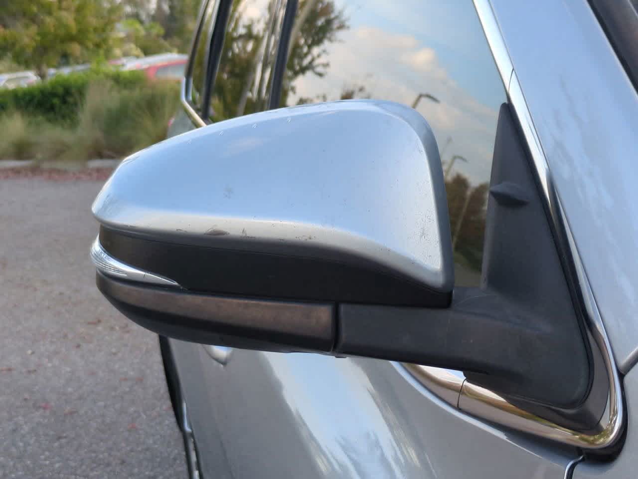 Thumbnail: 2017 Toyota Highlander - 12