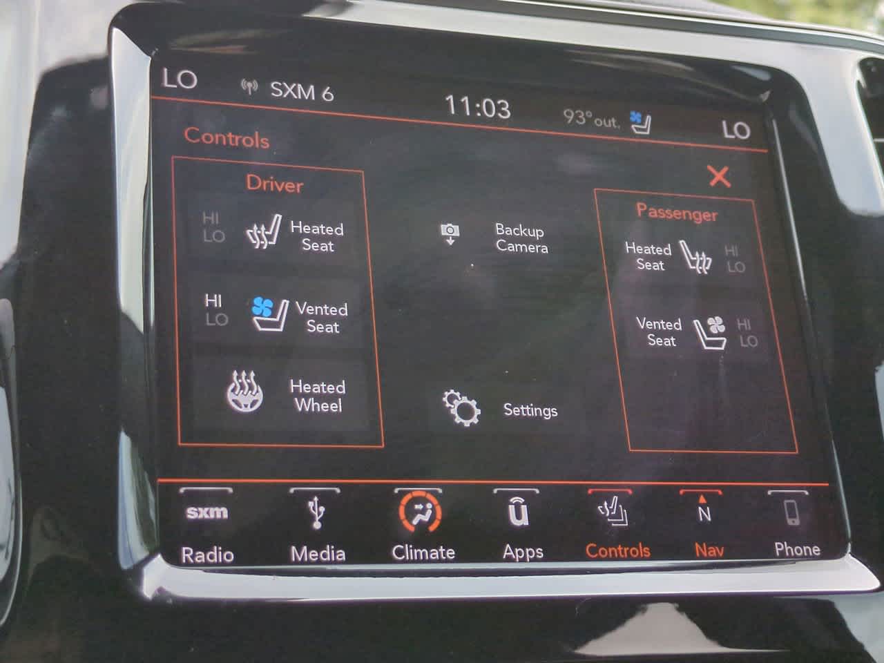 Thumbnail: 2019 Jeep Cherokee - 22