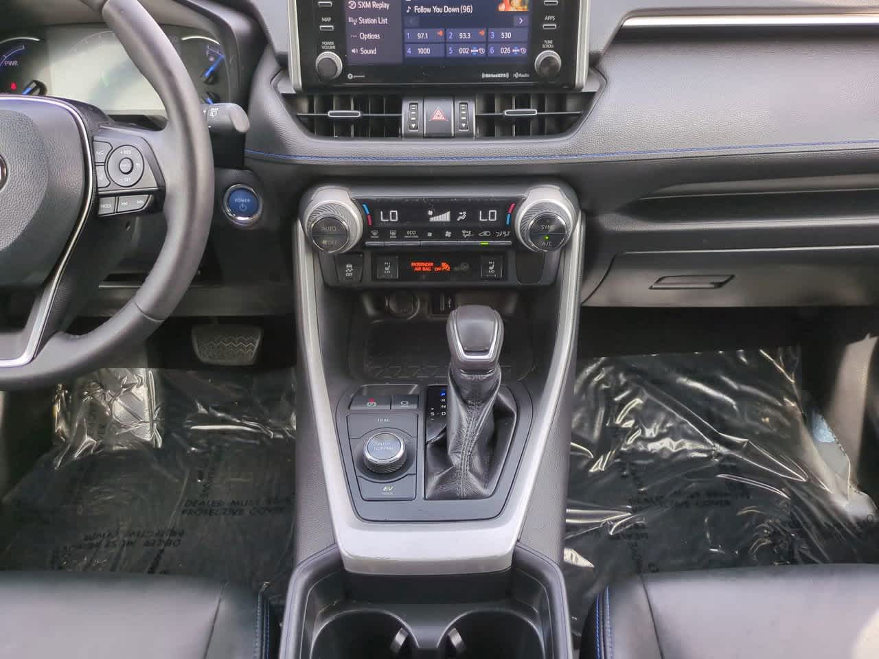 Thumbnail: 2020 Toyota RAV4 - 18