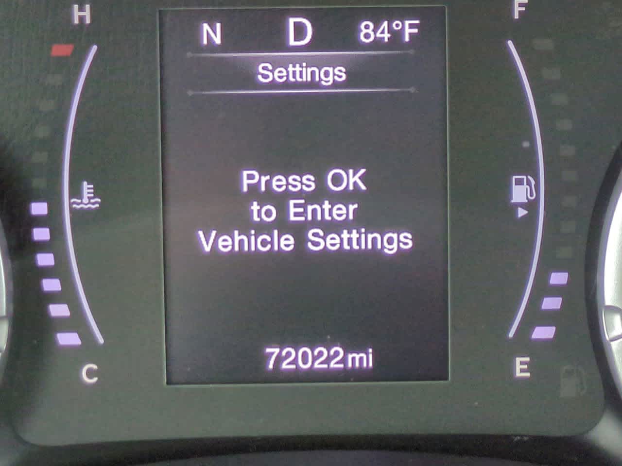 Thumbnail: 2018 Jeep Renegade - 23