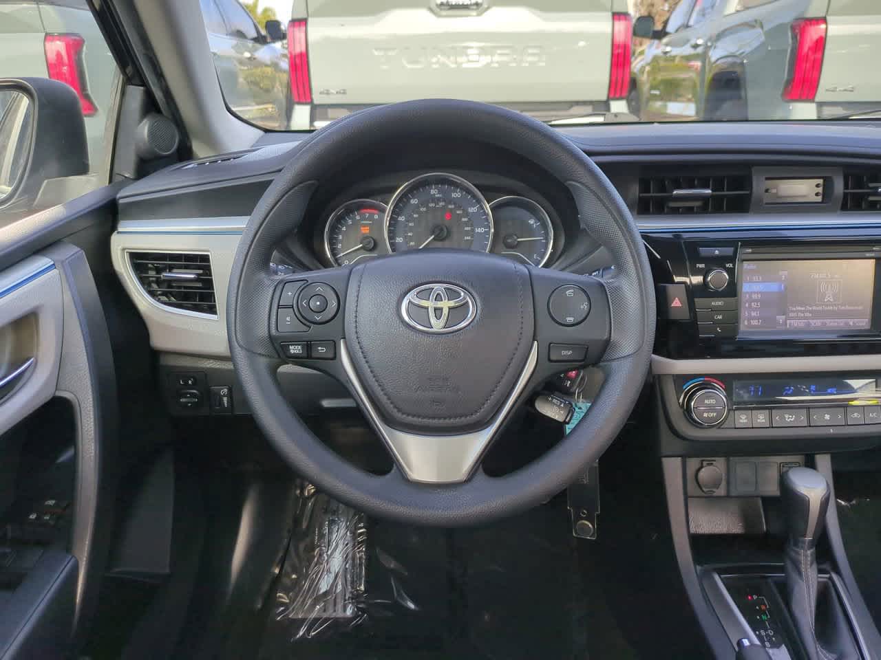 Thumbnail: 2015 Toyota Corolla - 15