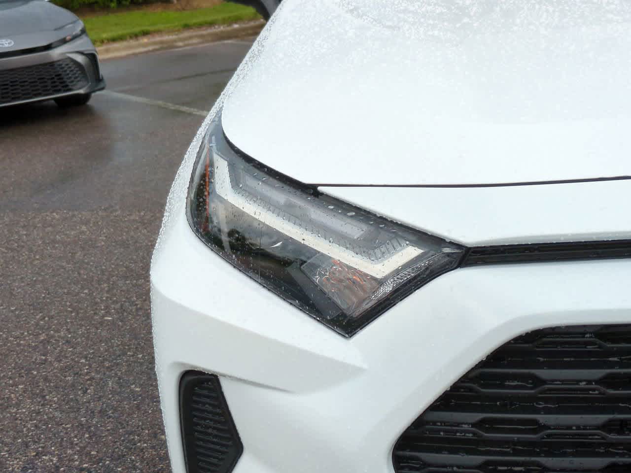 Thumbnail: 2025 Toyota RAV4 - 10
