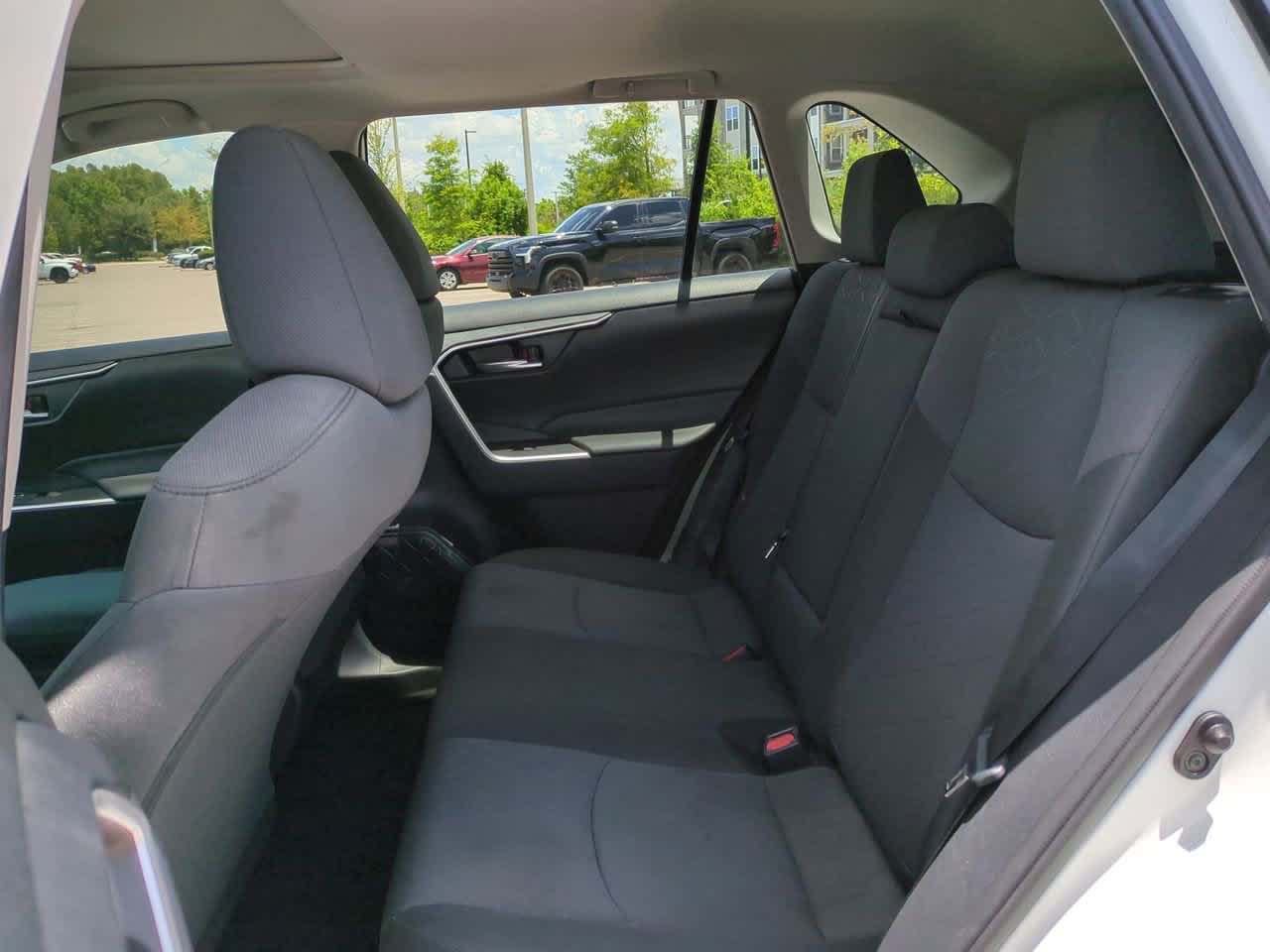 2021 Toyota RAV4 XLE 13