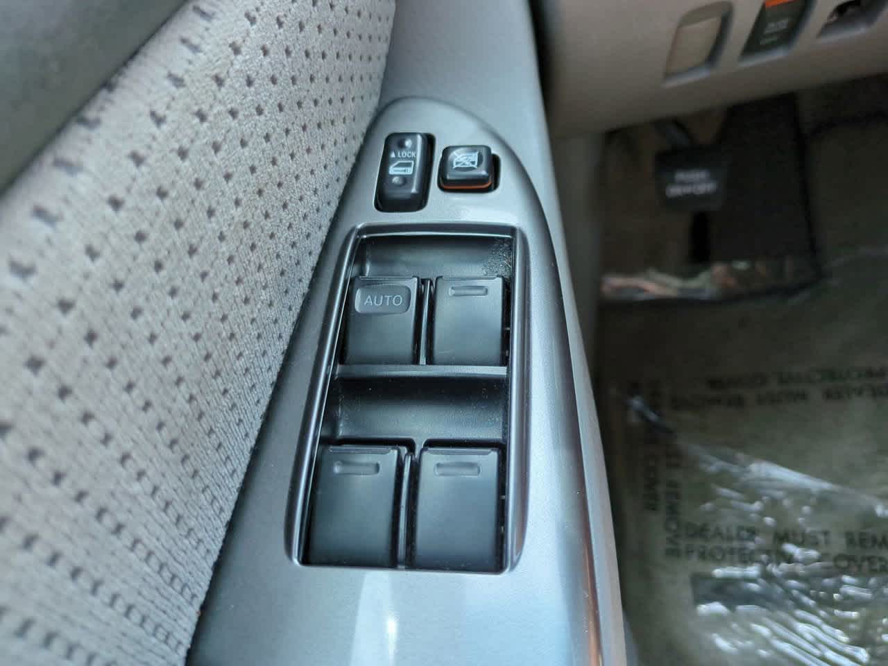 Thumbnail: 2008 Toyota Sienna - 14