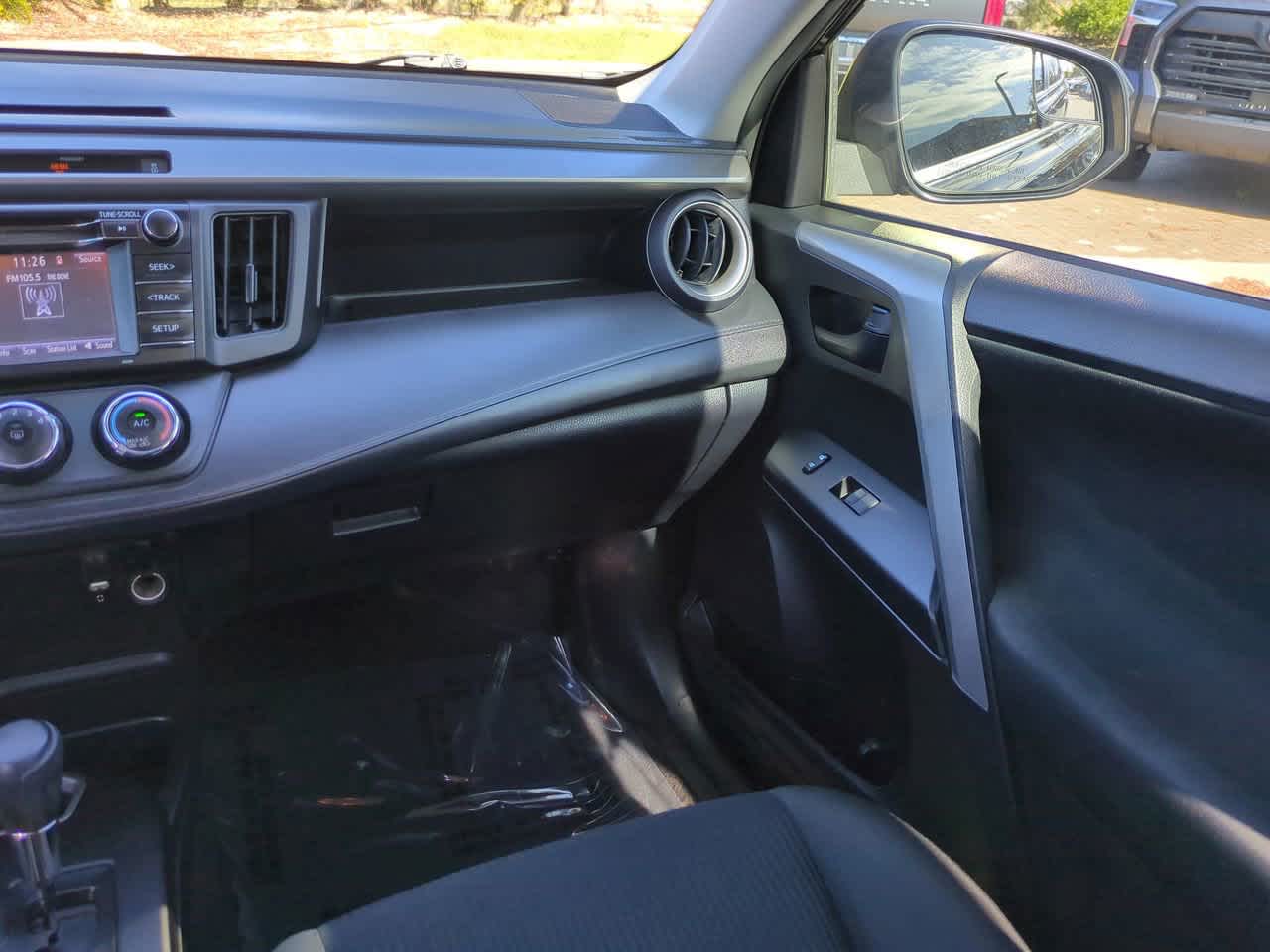 Thumbnail: 2016 Toyota RAV4 - 16