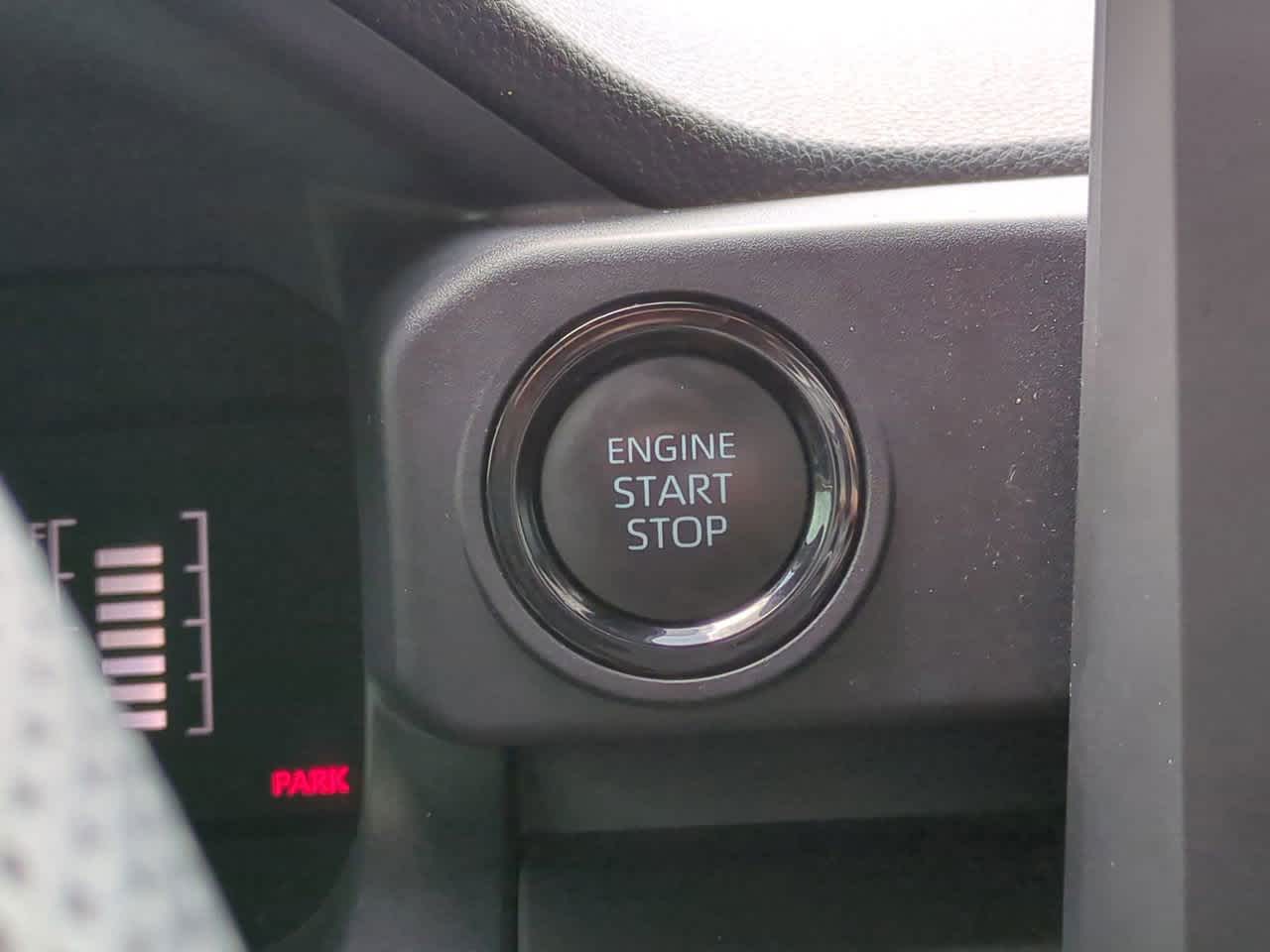 2024 Toyota Tacoma SR5 24