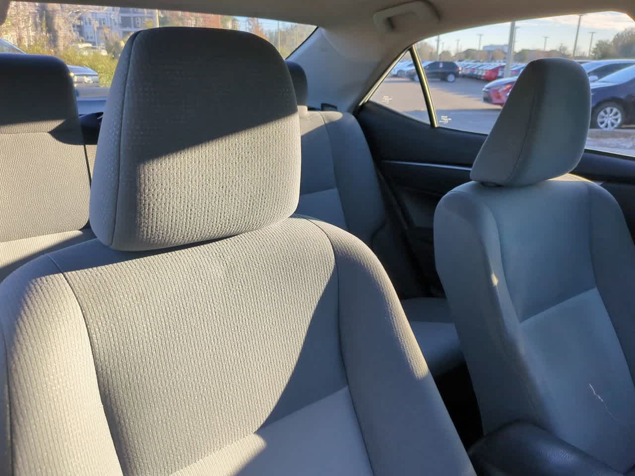 Thumbnail: 2015 Toyota Corolla - 6