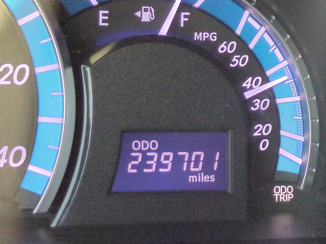 Thumbnail: 2012 Toyota Camry - 25