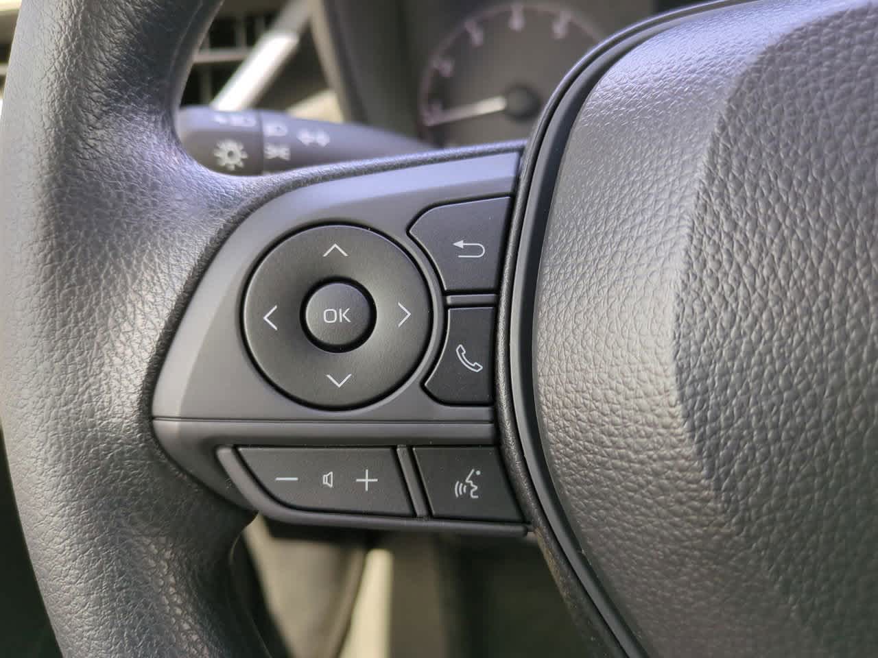 2025 Toyota Corolla LE 22