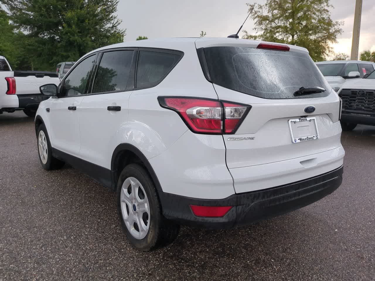 Thumbnail: 2017 Ford Escape - 4