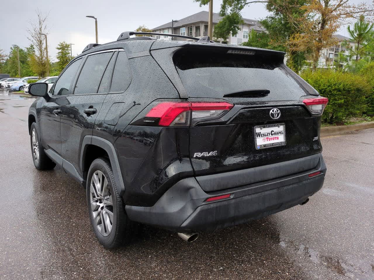 Thumbnail: 2020 Toyota RAV4 - 4