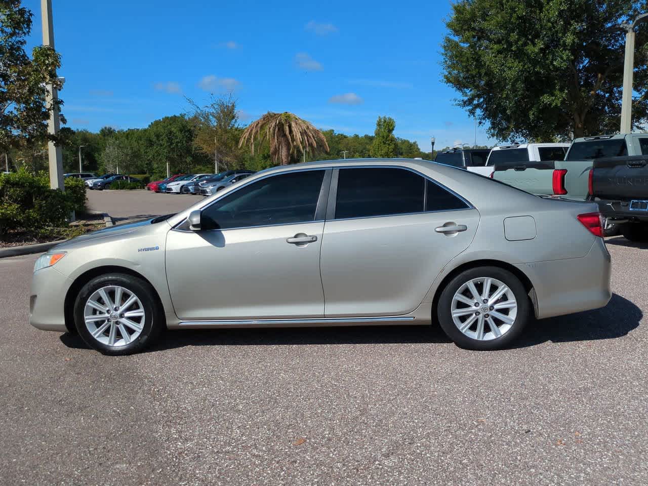 Thumbnail: 2014 Toyota Camry - 3