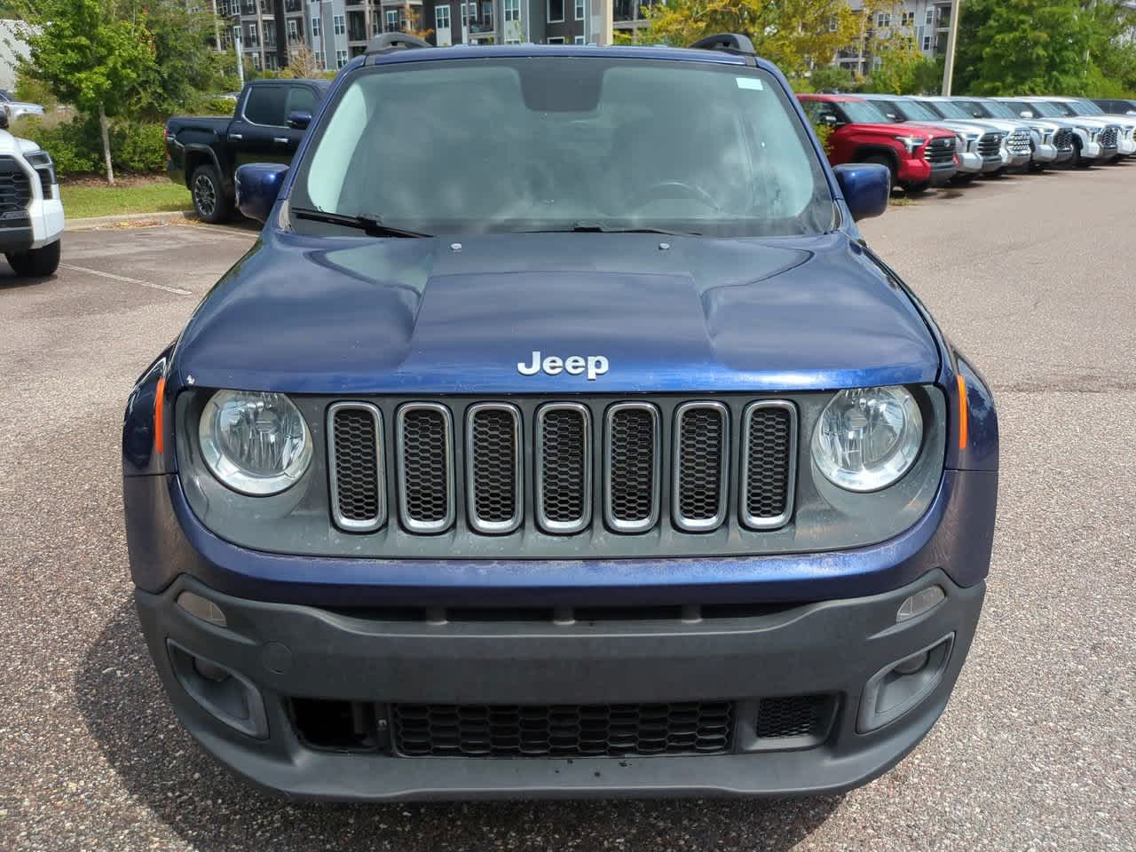 Thumbnail: 2017 Jeep Renegade - 9