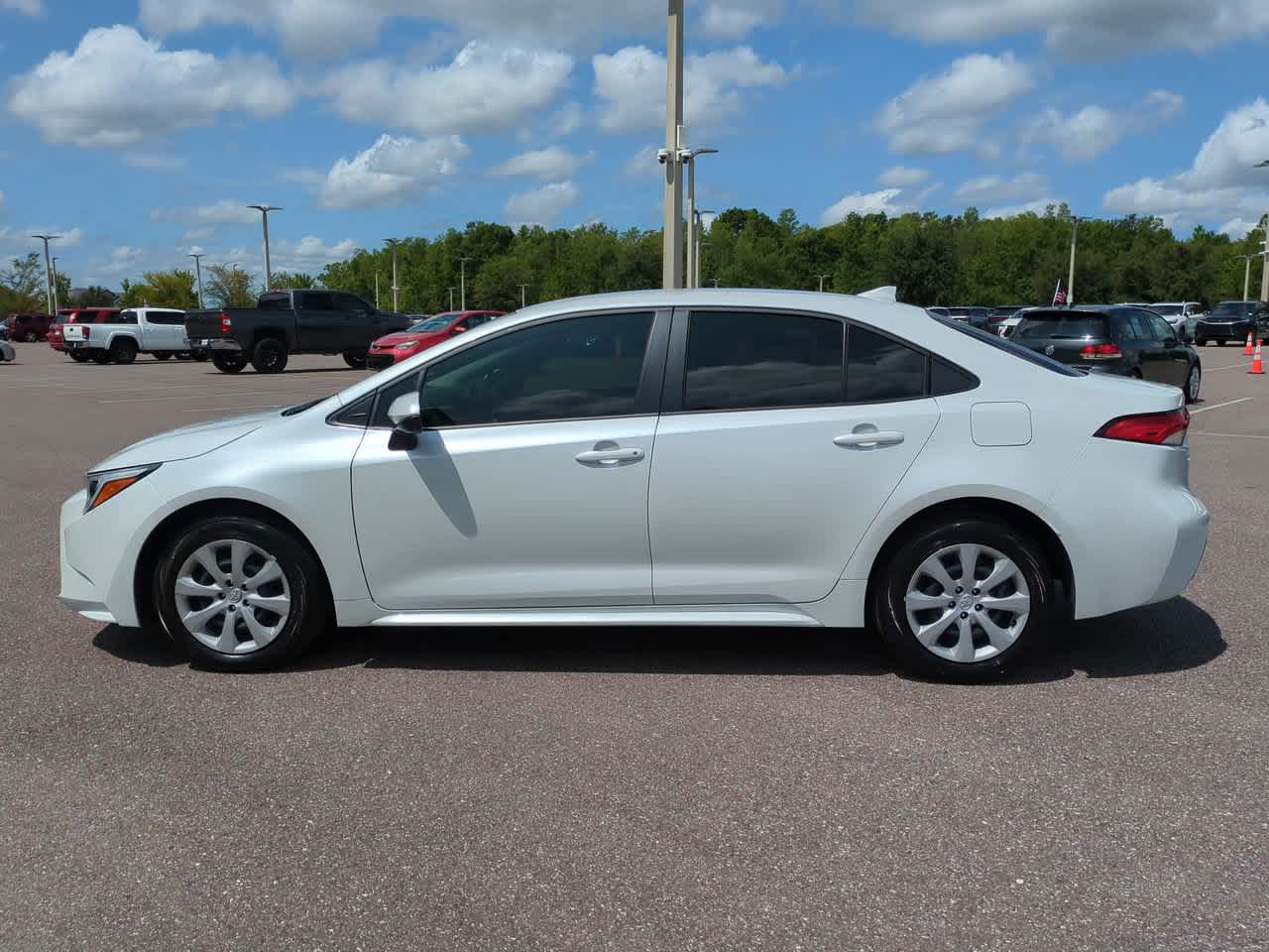 2024 Toyota Corolla LE 3