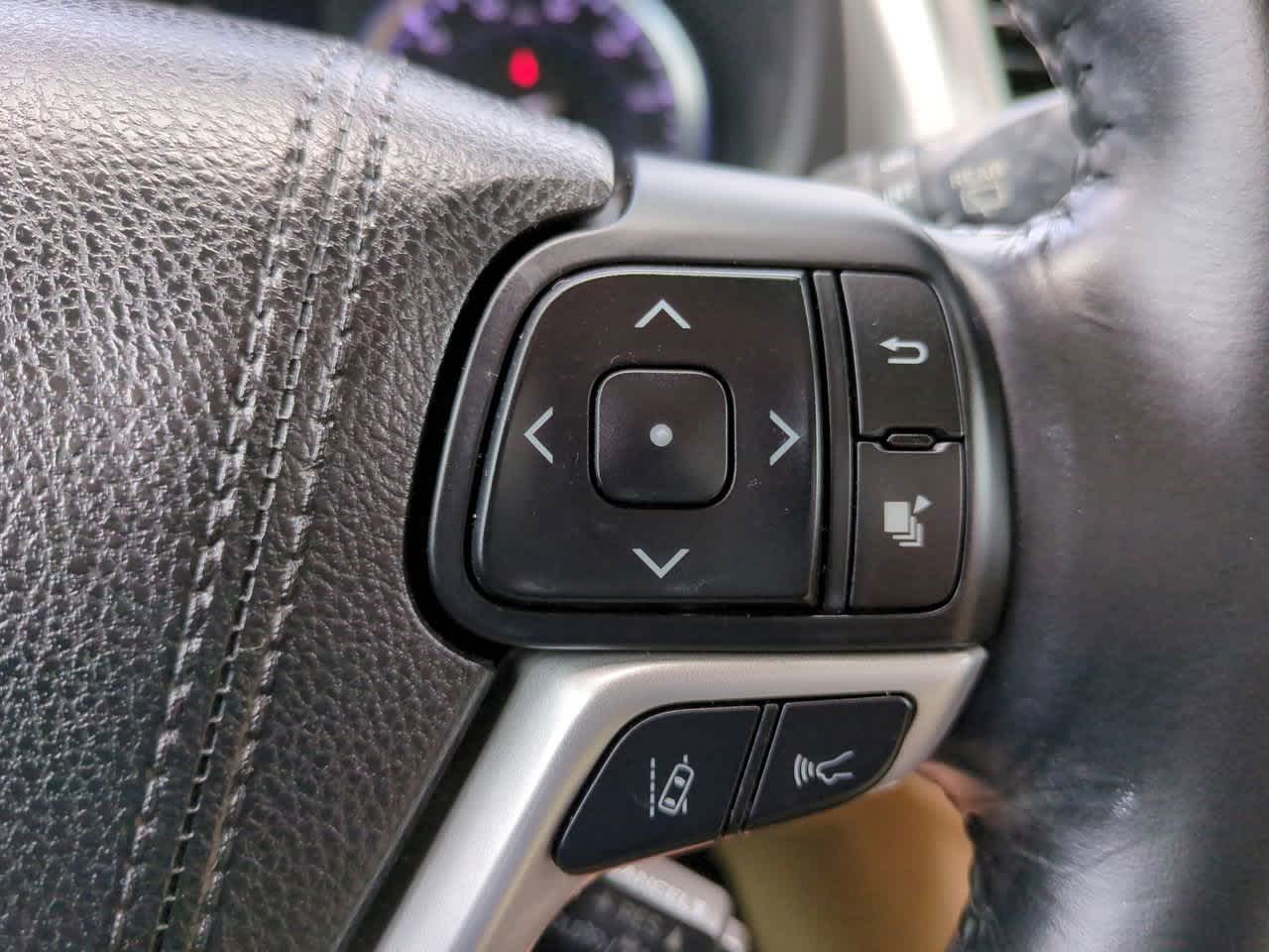 2018 Toyota Highlander XLE 27