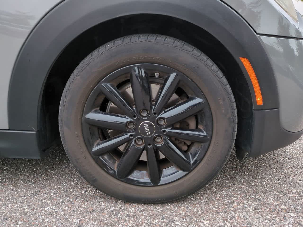 Thumbnail: 2015 MINI Cooper Hardtop - 11