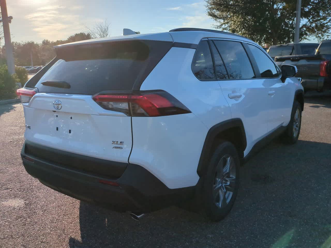 Thumbnail: 2025 Toyota RAV4 - 6