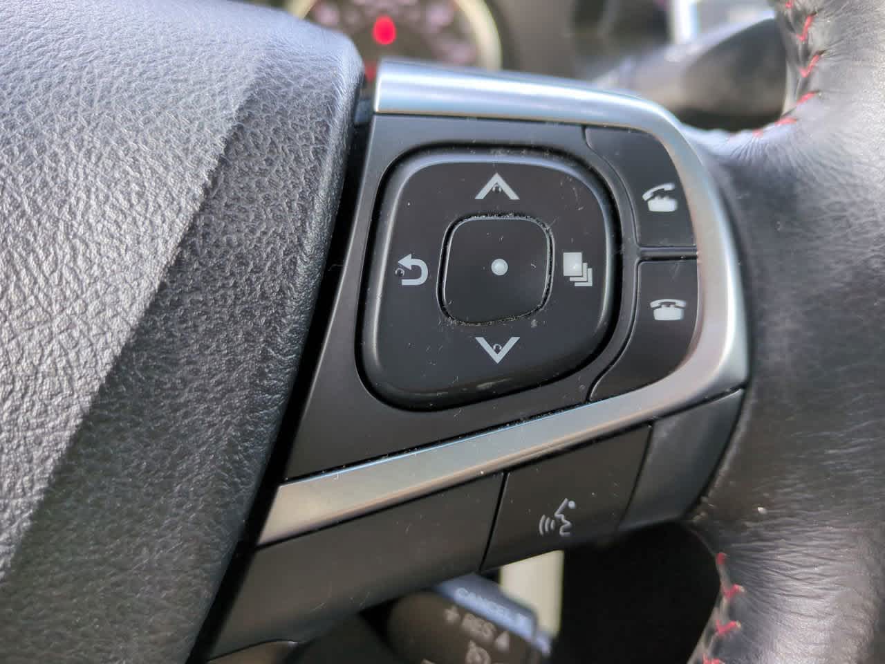 Thumbnail: 2017 Toyota Camry - 23