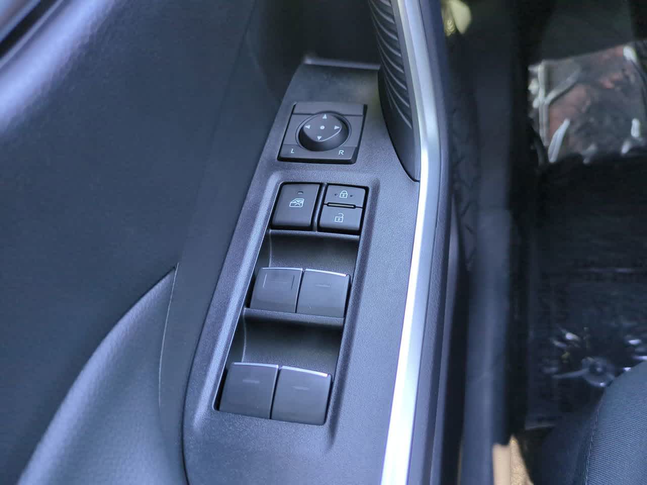 Thumbnail: 2025 Toyota RAV4 - 22