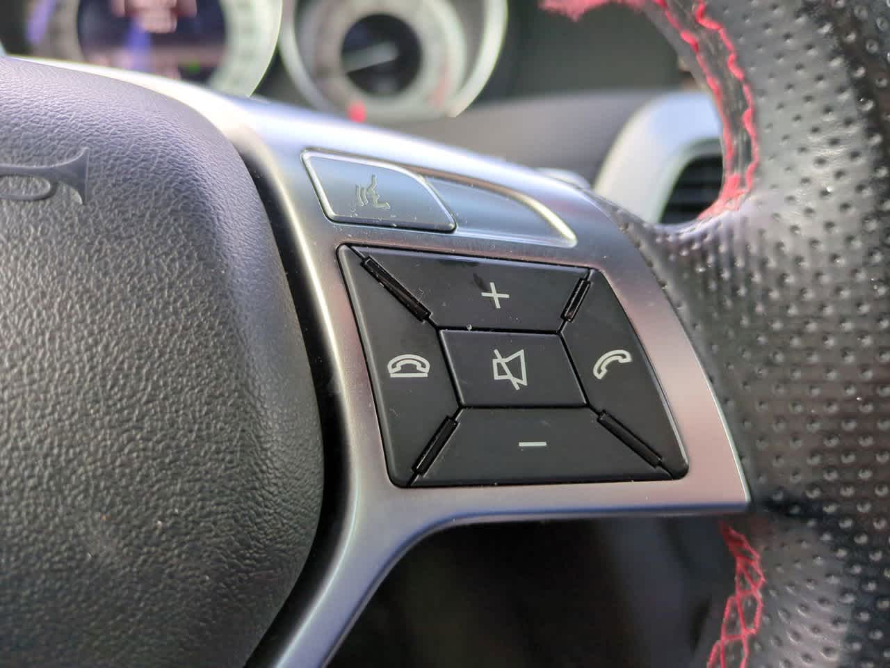 Thumbnail: 2013 Mercedes-Benz C-Class - 22