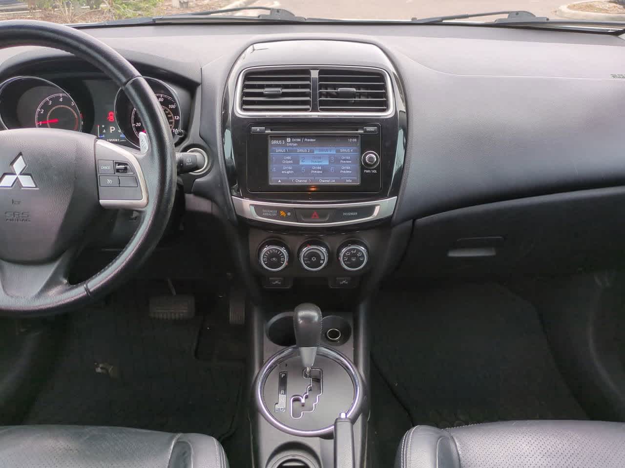 Thumbnail: 2015 Mitsubishi Outlander Sport - 18