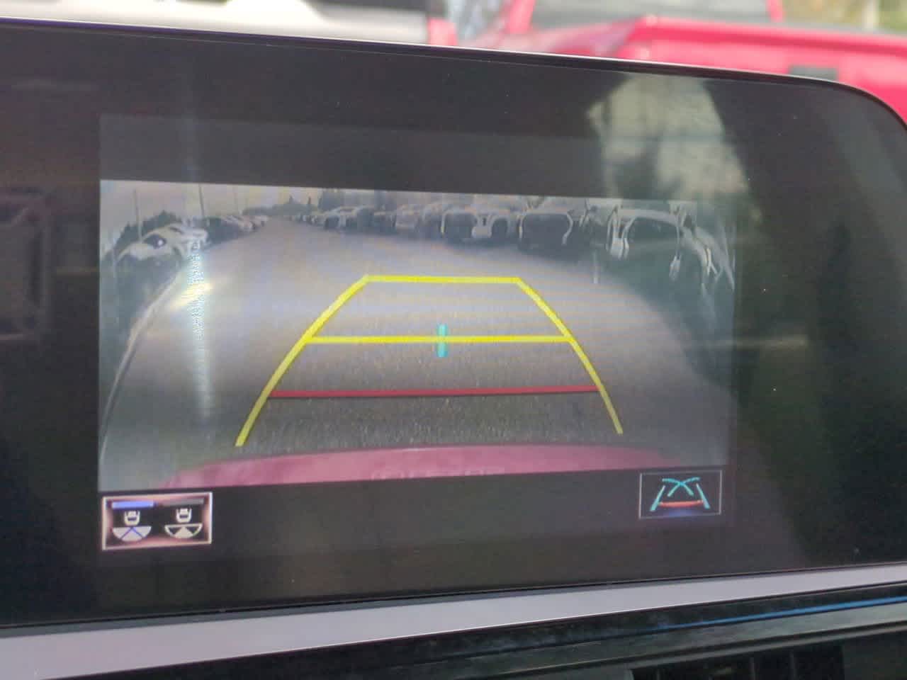 Thumbnail: 2022 Lexus ES - 20