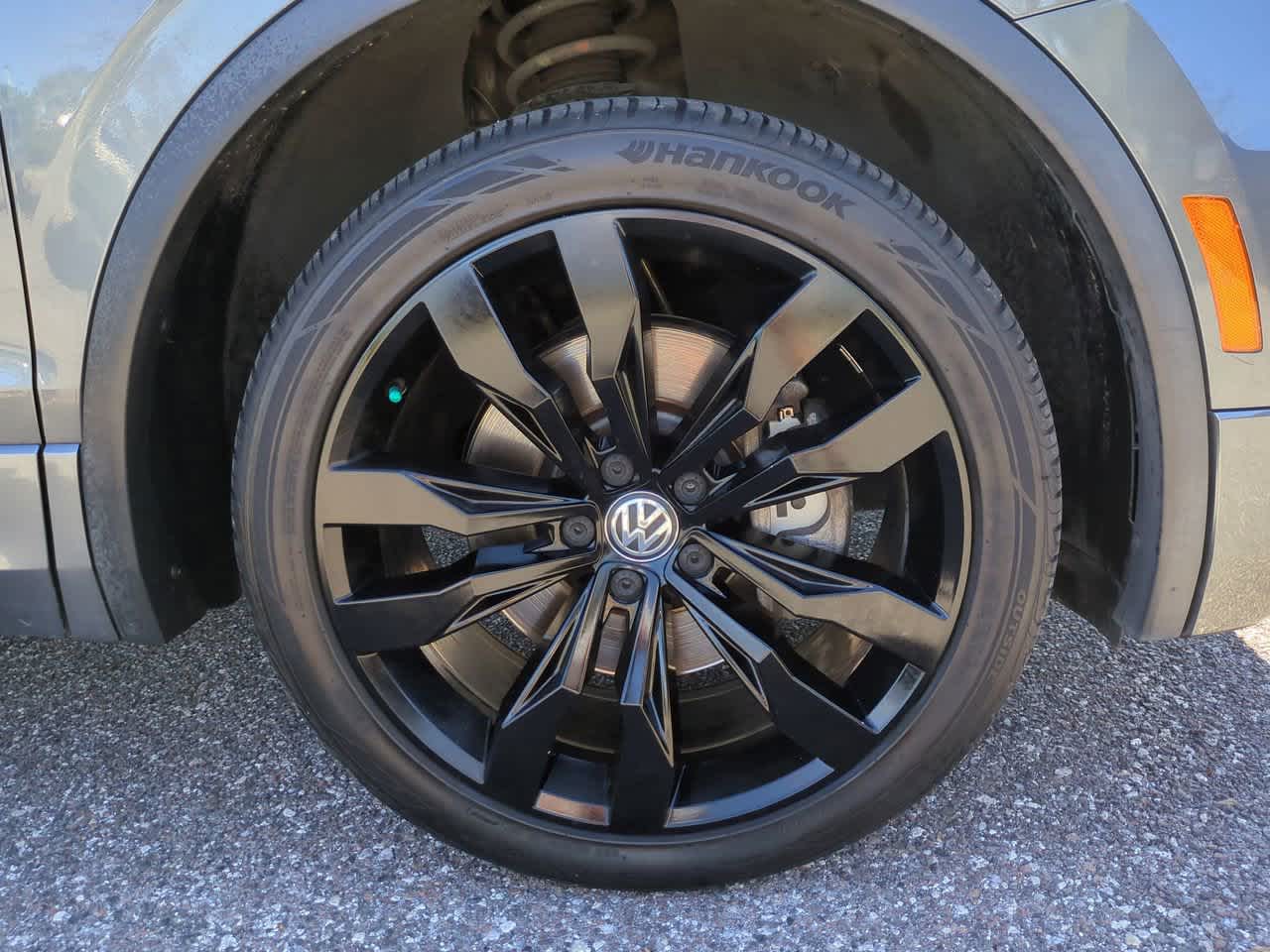 Thumbnail: 2020 Volkswagen Tiguan - 11