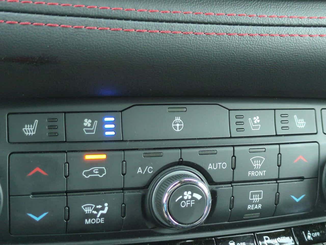 Thumbnail: 2025 Dodge Durango - 23