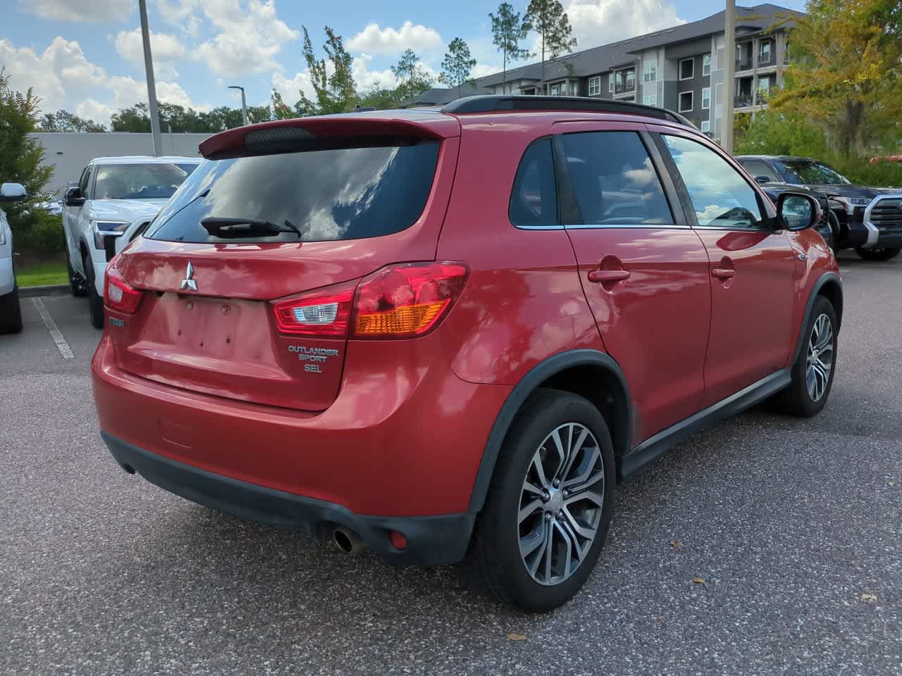 Thumbnail: 2016 Mitsubishi Outlander Sport - 6