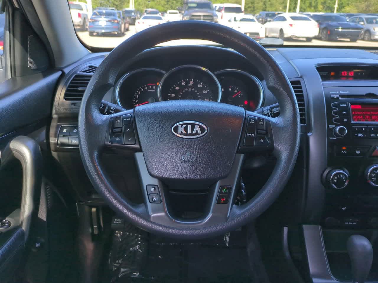 Thumbnail: 2011 Kia Sorento - 15