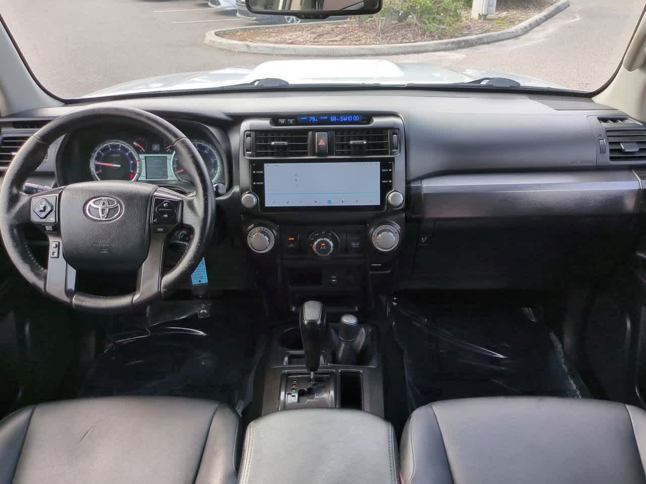 Thumbnail: 2014 Toyota 4Runner - 14