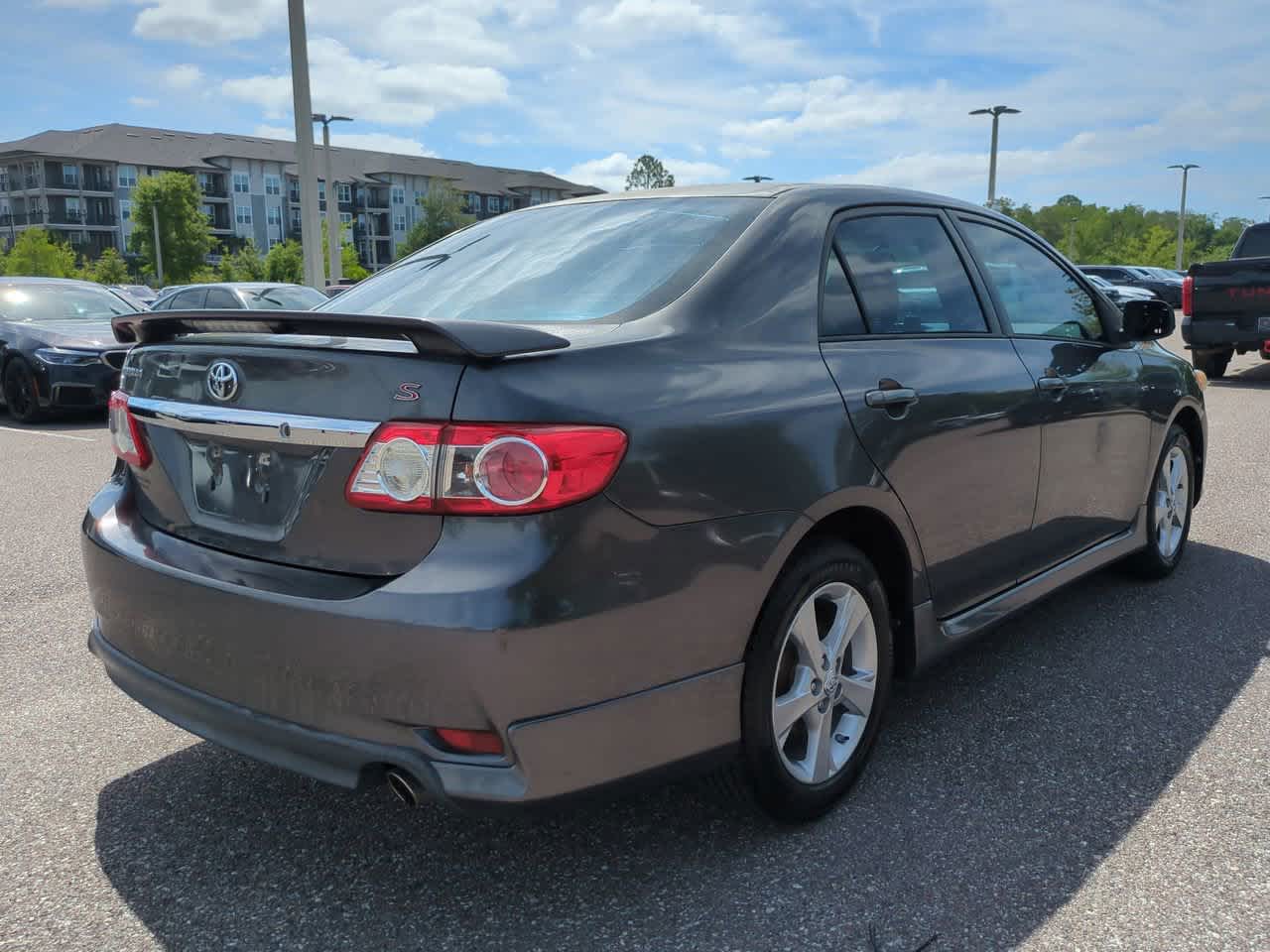 Thumbnail: 2013 Toyota Corolla - 6