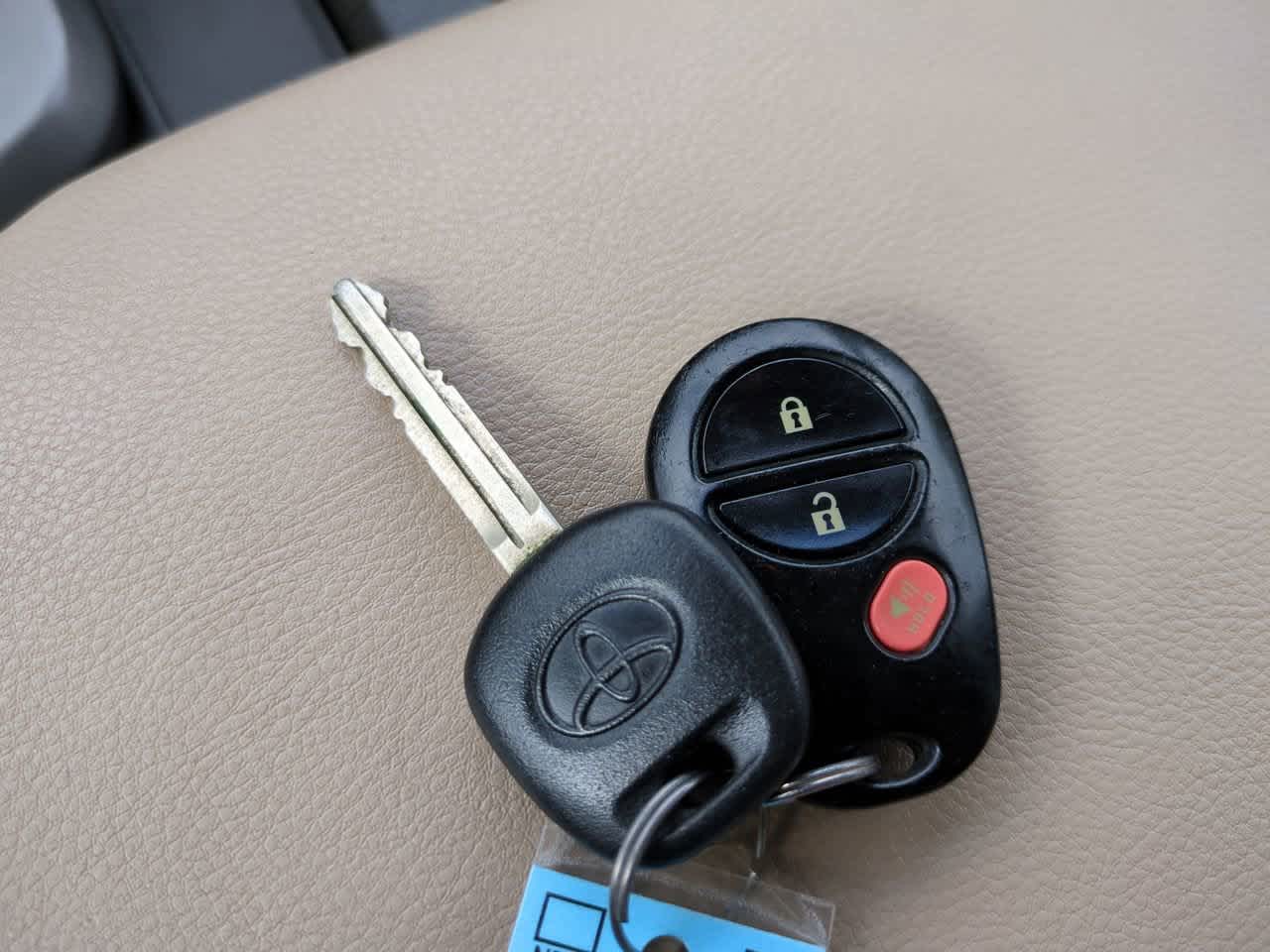 Thumbnail: 2010 Toyota Tundra - 27