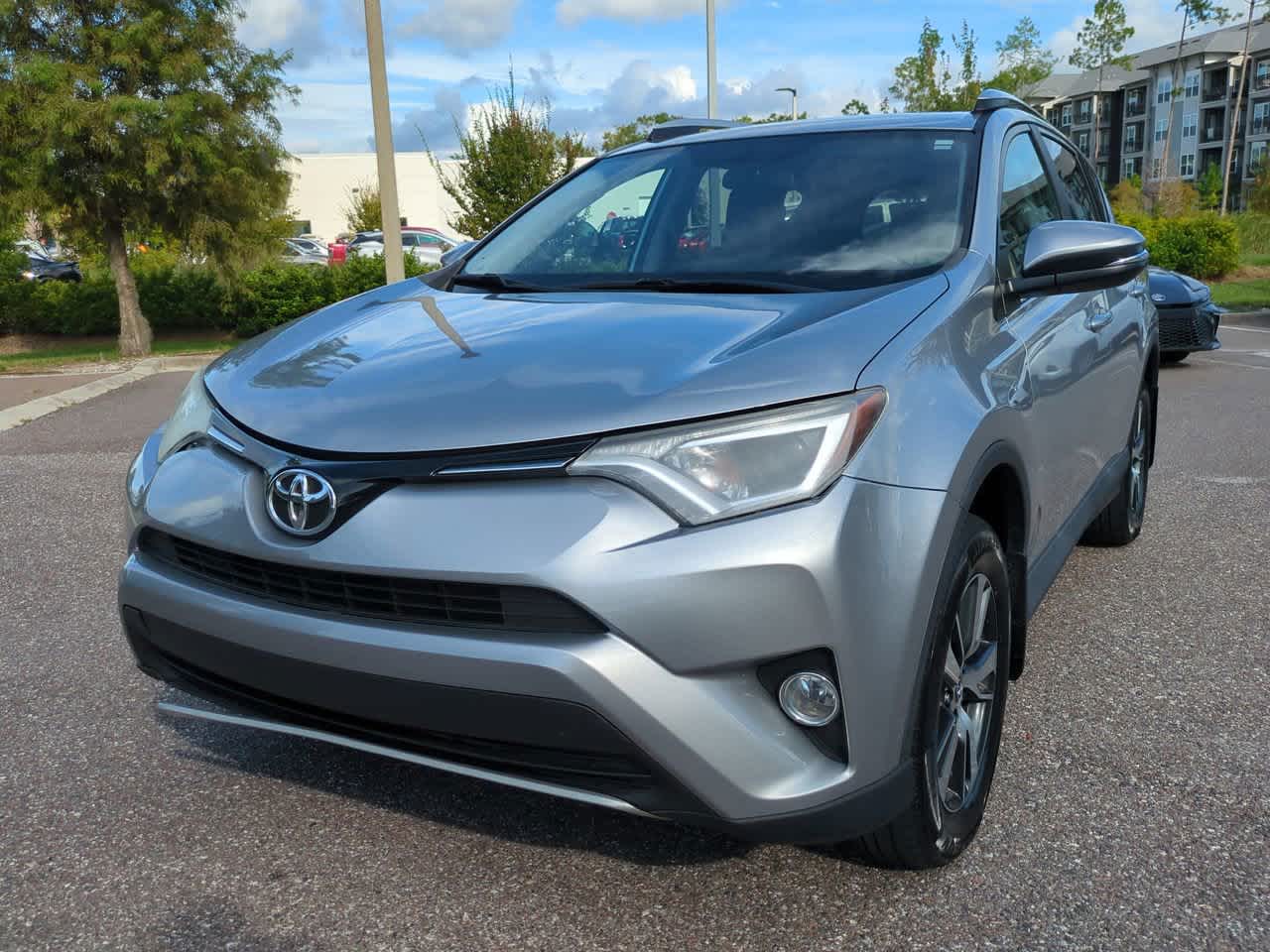 Thumbnail: 2016 Toyota RAV4 - 2