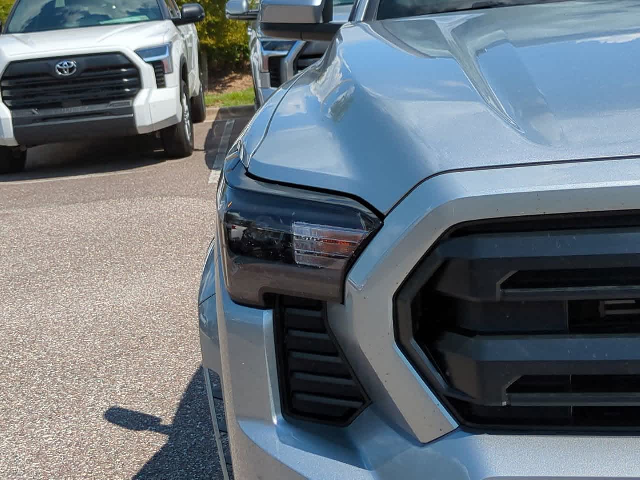 Thumbnail: 2025 Toyota Tacoma - 10