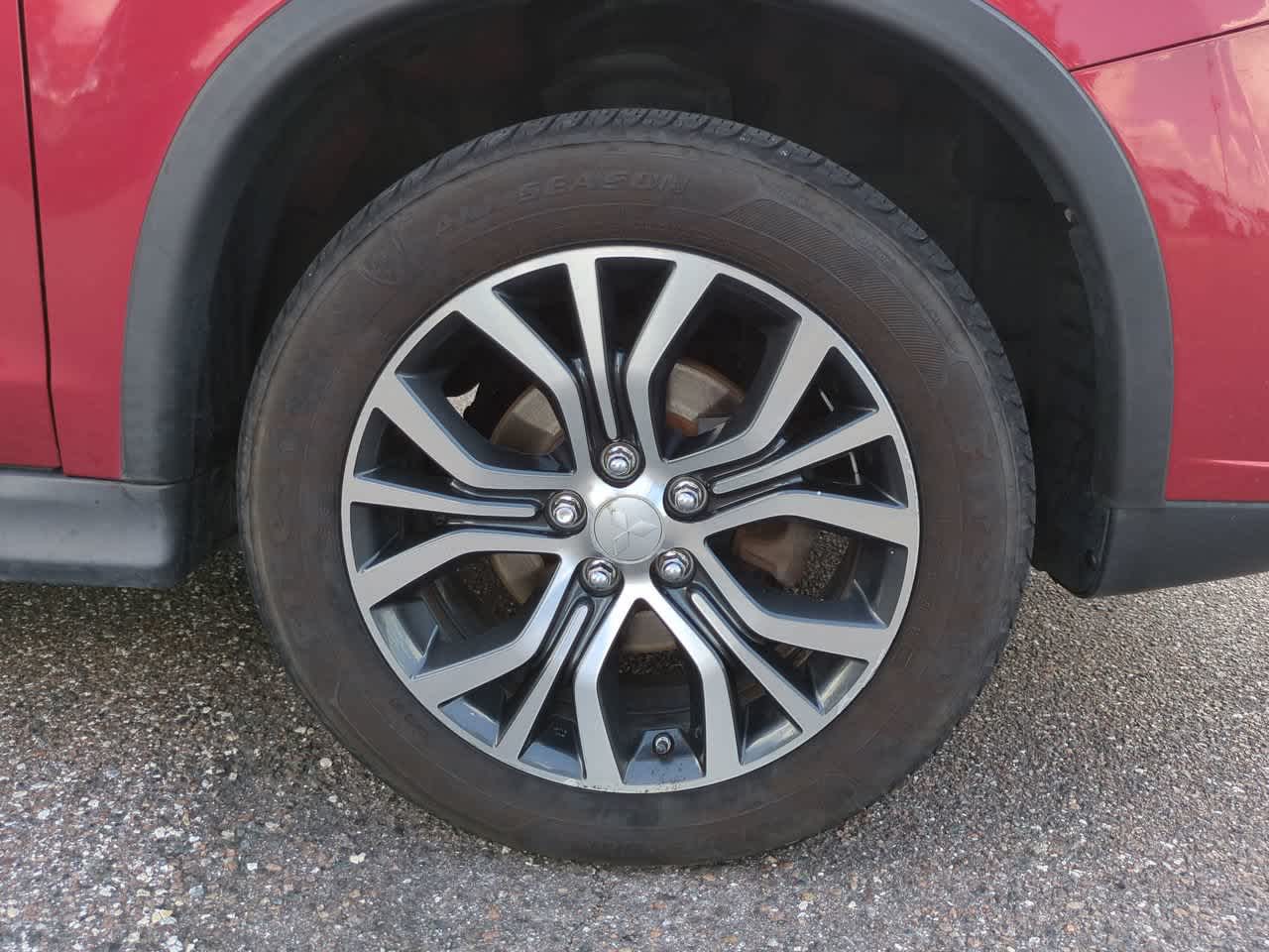 Thumbnail: 2016 Mitsubishi Outlander Sport - 11