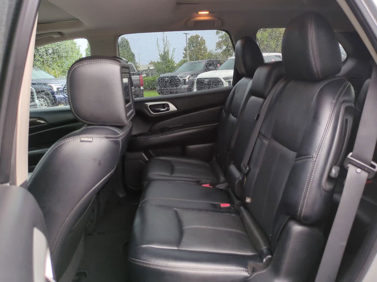 Thumbnail: 2014 Nissan Pathfinder - 14